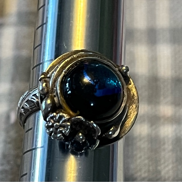 Handcrafted Sterling Silver Ring 5 1/2 - Picture 2 of 3